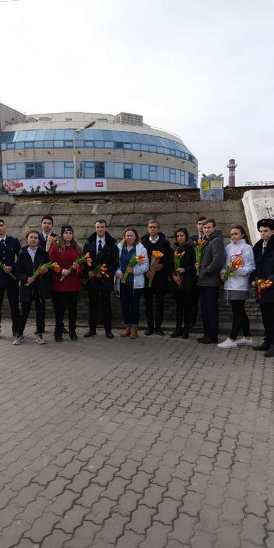8 марта