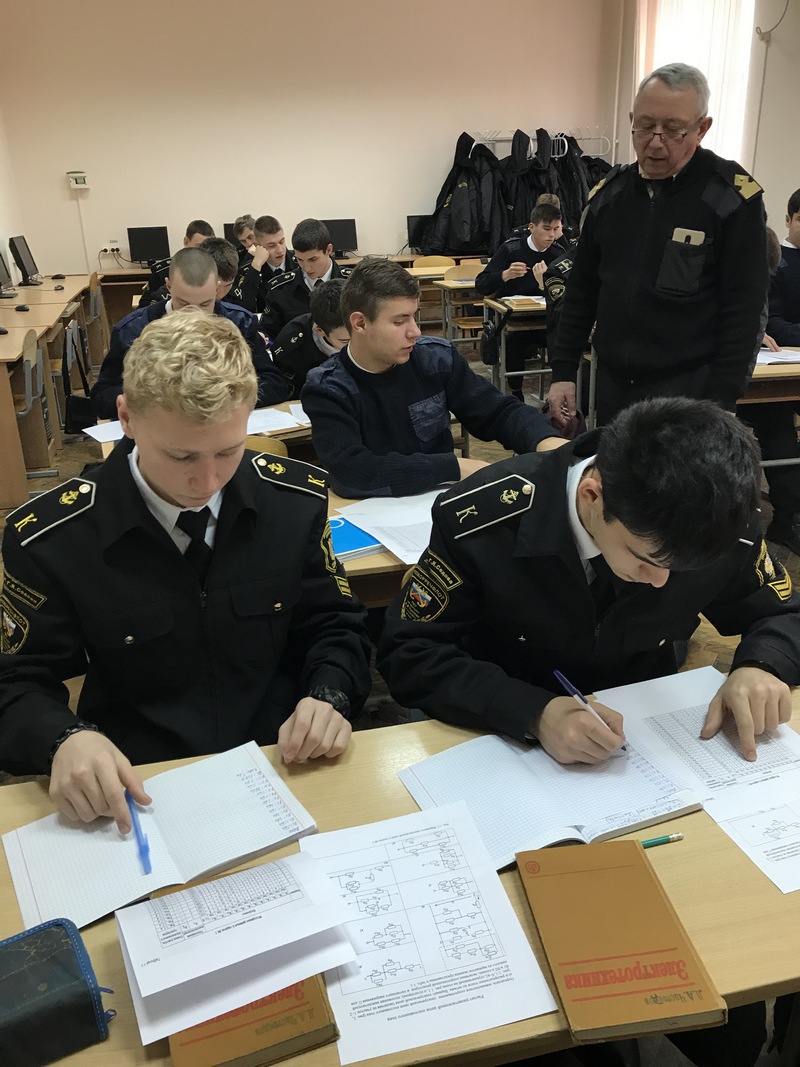 Конкурс  решения задач по эл.техн.