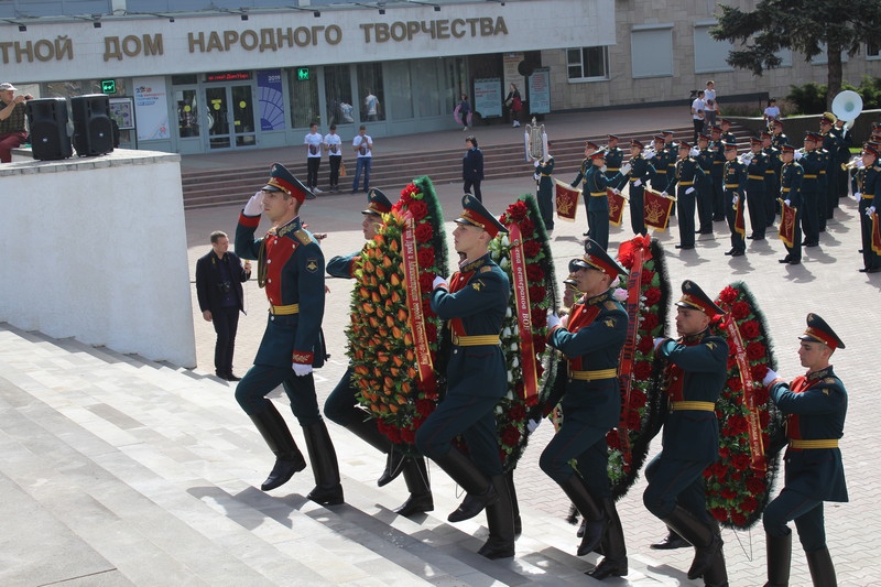 Возложение венков